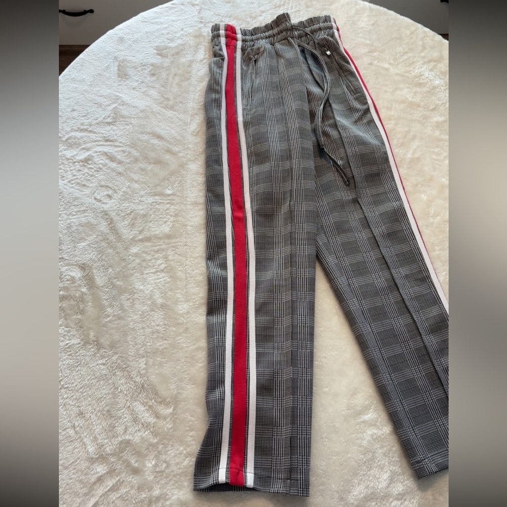 Houndstooth Ankle Pants - Picture 7 of 12